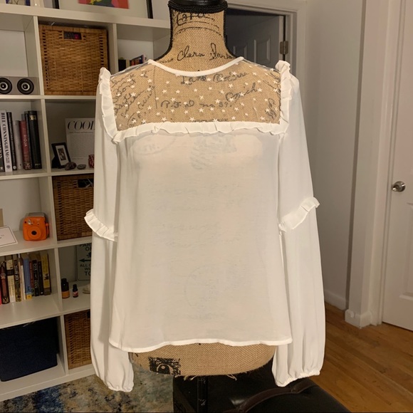 Mesh appliqué star ruffle blouse - Picture 2 of 6